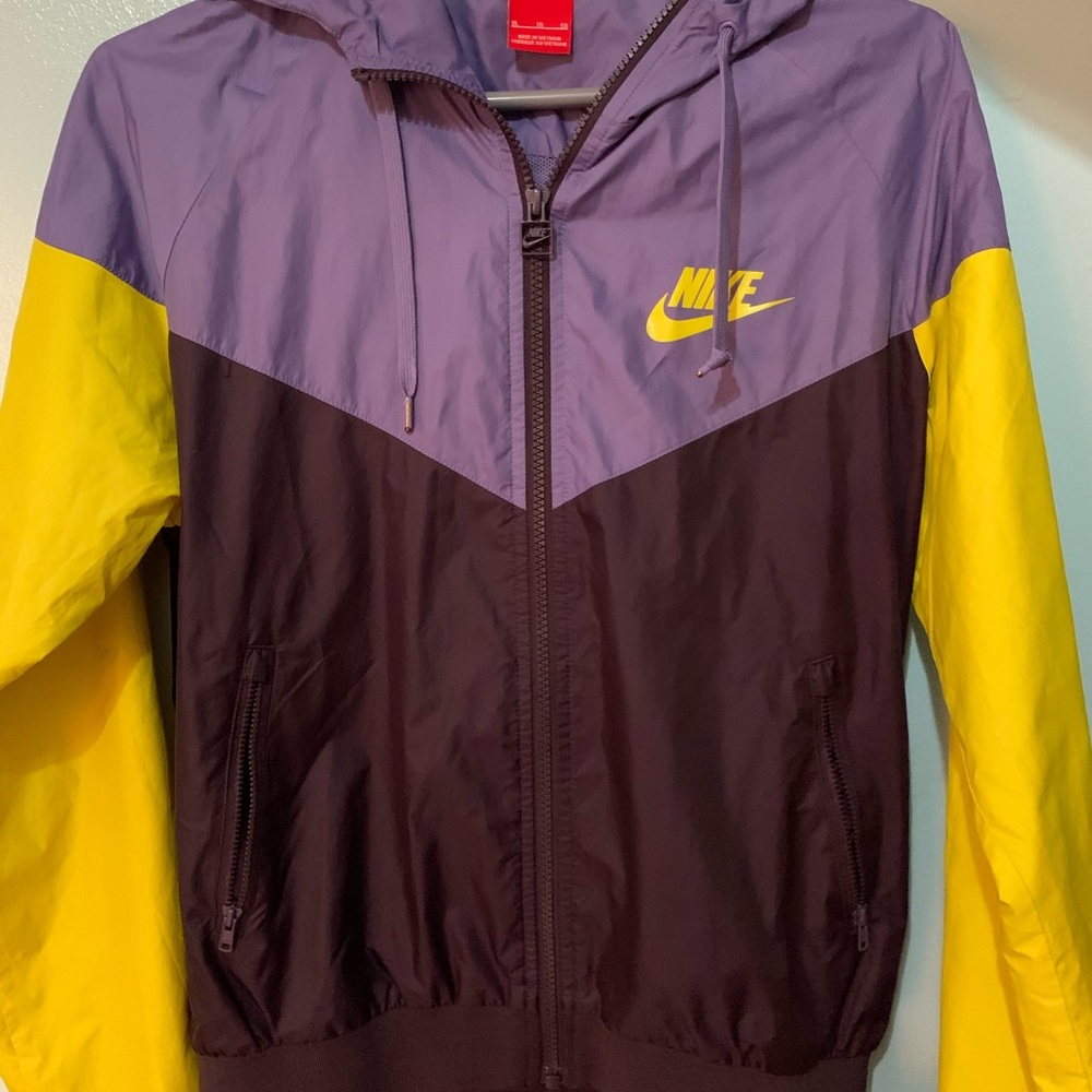 Nike windbreaker